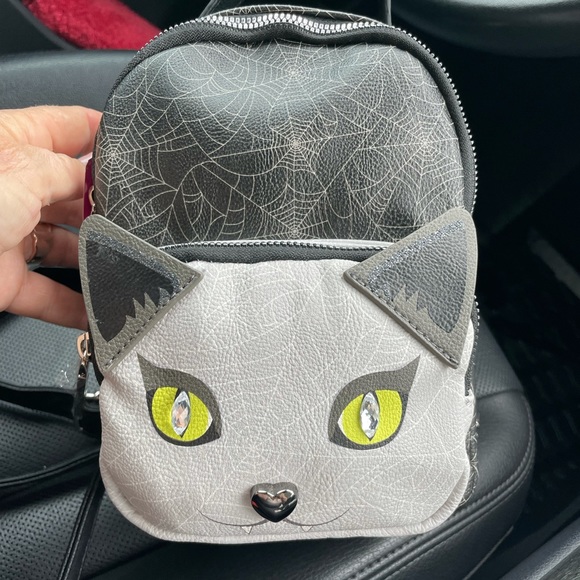 BETSEY JOHNSON MINI SPIDERWEB DOG BACKPACK - Picture 1 of 6